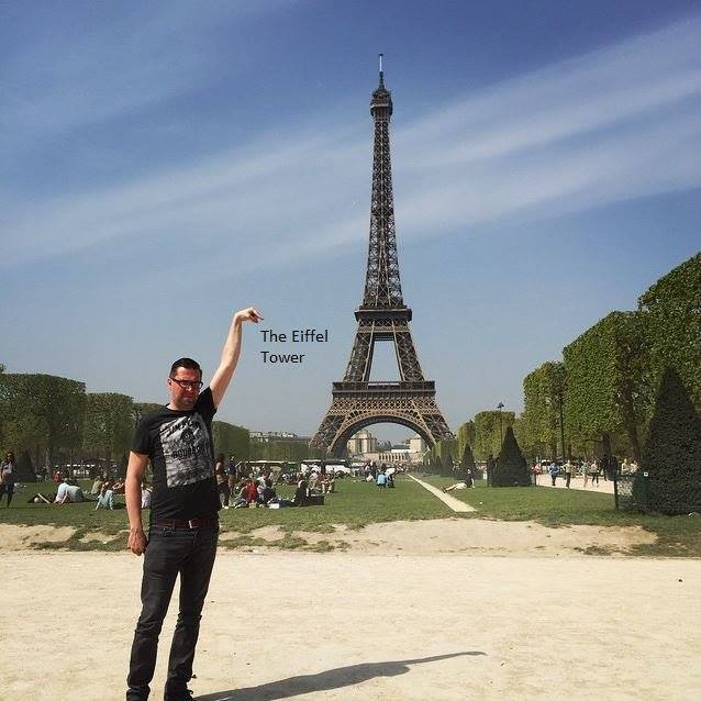 officialfrenchtoast:  “Can someone photoshop the Eiffel Tower under my finger?”