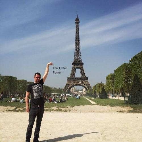 officialfrenchtoast:  “Can someone photoshop the Eiffel Tower under my finger?” x
