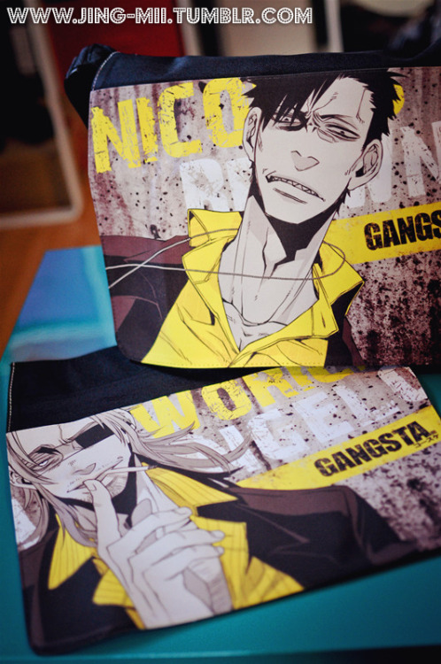Some time ago I decided to make a special design for my and my friend’s shoulder bag. And yup!