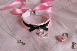 kittensplaypenshop:  kittensplaypenshop:  Custom collar,tag,and padlock! Also a necklace for their significant other to keep the key with them :) &lt;3  tagging for someone :) 