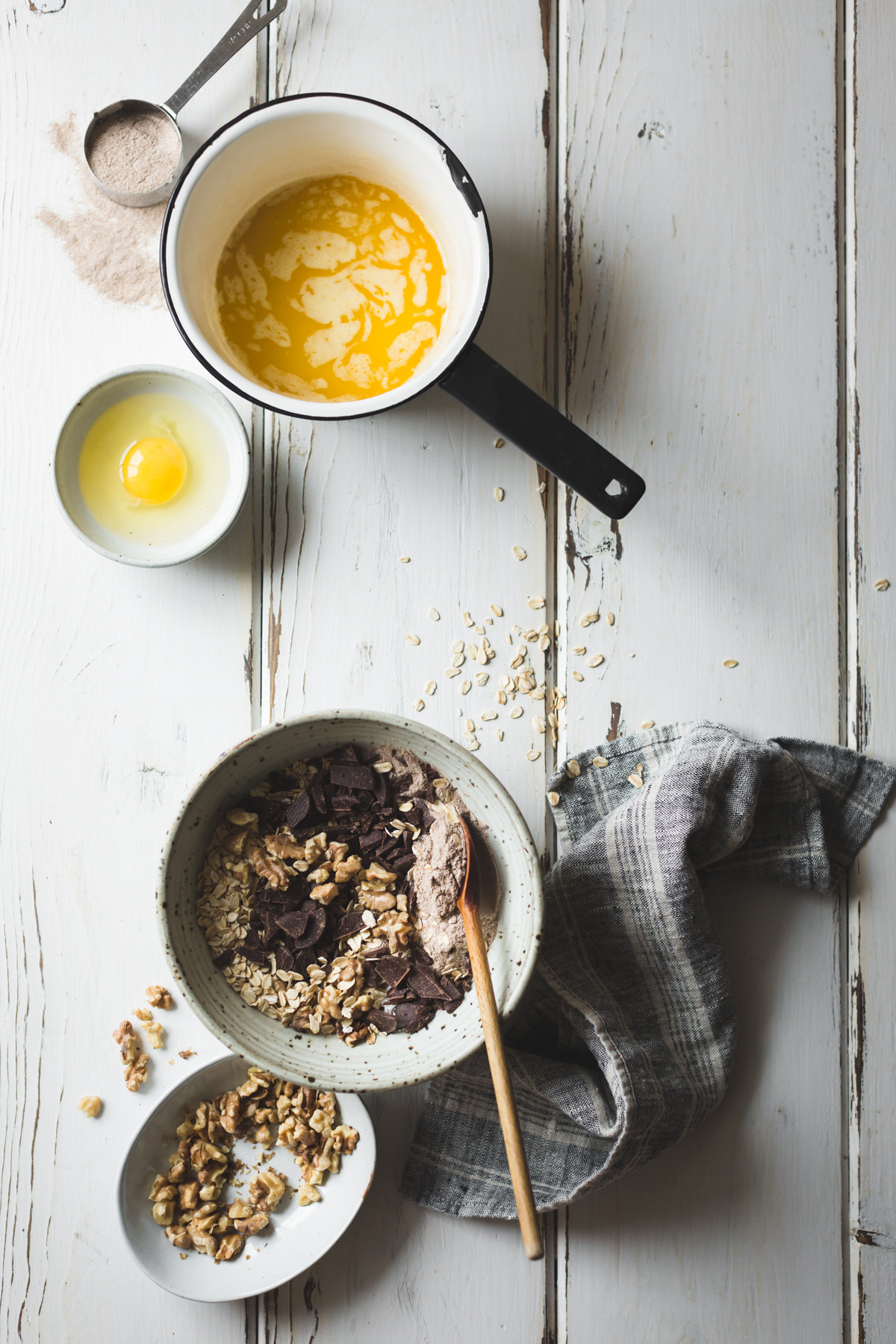 sweetoothgirl:  gluten-free oatmeal teff chocolate chip cookies &amp; cookie