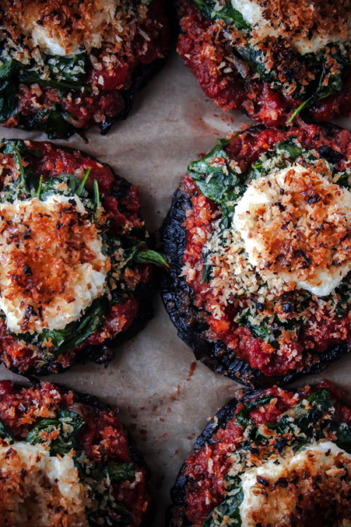 craving-nomz:  Stuffed Portobello Mushrooms with Crispy Goat Cheese