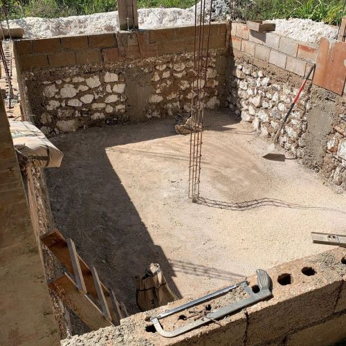 growninhaiti:Today’s progress on the cistern. Almost ready to get the top on to start collecting wat