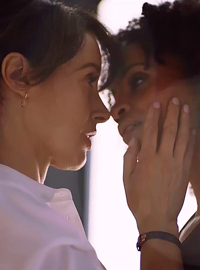 oliveoomph: I missed you!I missed you more!Bette, Alice &amp; Shane in the teaser for The L Word