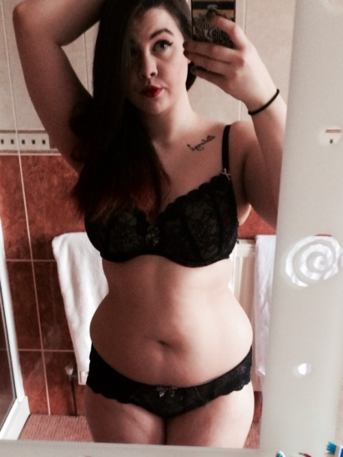 killerkurves:  acciopositivity:  More self adult photos