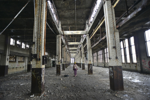 route22ny:amykenny-thespec:Amy exploring inside the New York Central Railway’s Buffalo Central Termi