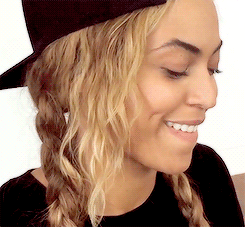 dopest-ethiopian:  sailorprivncess:  How have i never noticed that bey had a dimple? 😳😍  Her face is so radiant in this video. That is what true joy looks like.