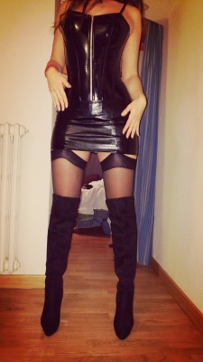 thesensualside:  in December I am going to pose for a shooting.the themes I have chosen are pin up beauty and fetish mistress.This is the perfect outfit for the latter. And as you can see I have finally found my perfect mistress boots, I’m so satisfied!