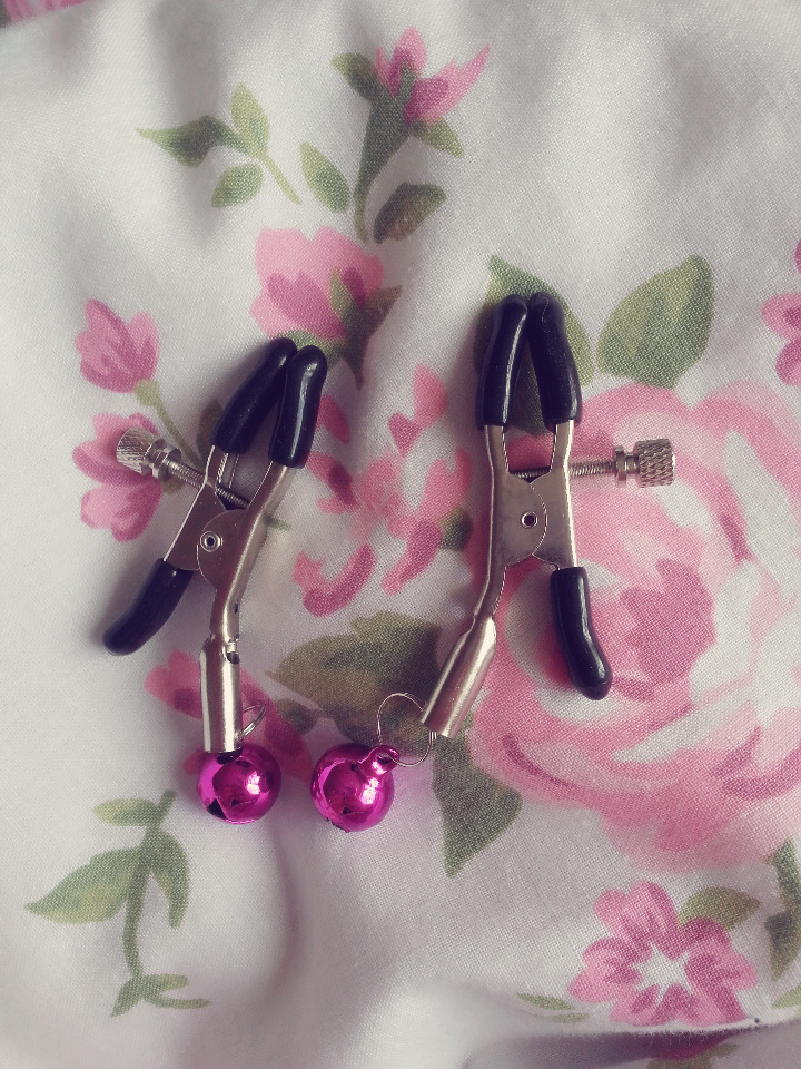 littleprincesschloe:  new toys :3