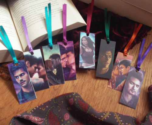  ✨ Mini bookmark sale! ✨ 25% off all mini bookmarks! I have very limited quantities of these left (s