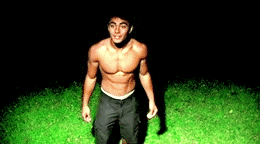 baby-velociraptor:  “If you’ve got it, flaunt it!” 