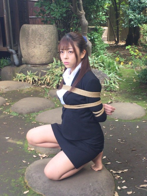 justscreenshots:  Shibari Ren YagamiModel