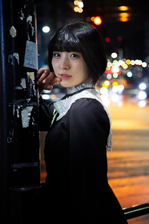  title:osanpo SHINJUKU with Reika Shinonomemodel:東雲れいか(Reika Shinonome)twitter: @REIKA_Shinonomeinst