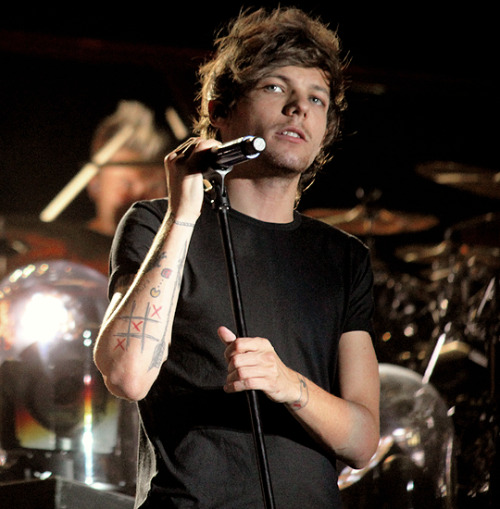 louisquinnzel:August 8th, 2014 | Foxborough, MA | ©graceycollins