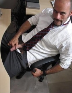 Freeballinglbc:  Follow Me For More Pics: Http://Freeballinglbc.tumblr.com/ Send
