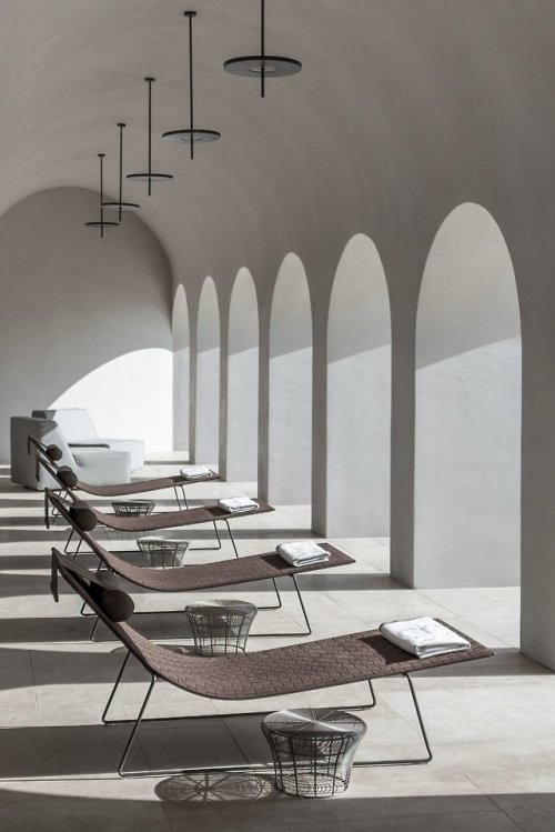 odedalony: (via Driving Through The Woods of Euphoria | Yatzer)