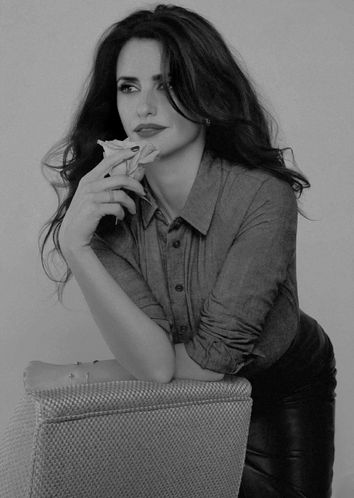 flawlessbeautyqueens:   I have a strong personality, and I say what I think.
