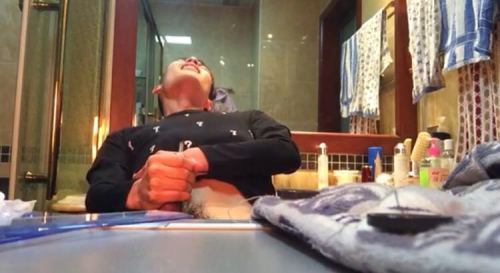 mantop10691:  飢渴難耐的帥氣又清新的大屌直男學生射了射了..02..