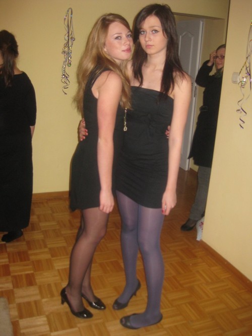 Lesbians in pantyhose