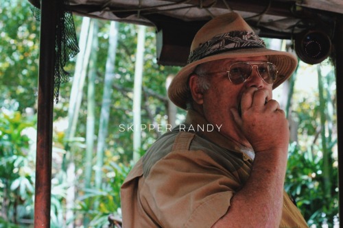 blueskyspeculation:Past and present Skips | Jungle CruiseJuly 17, 2015