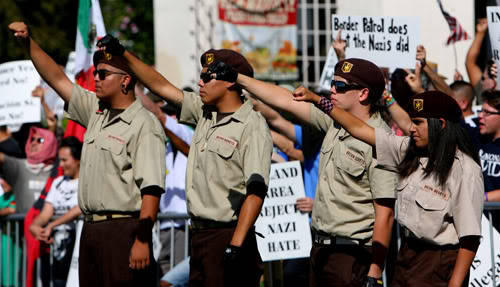 iztac-coatl:Women in the Brown Berets (2)