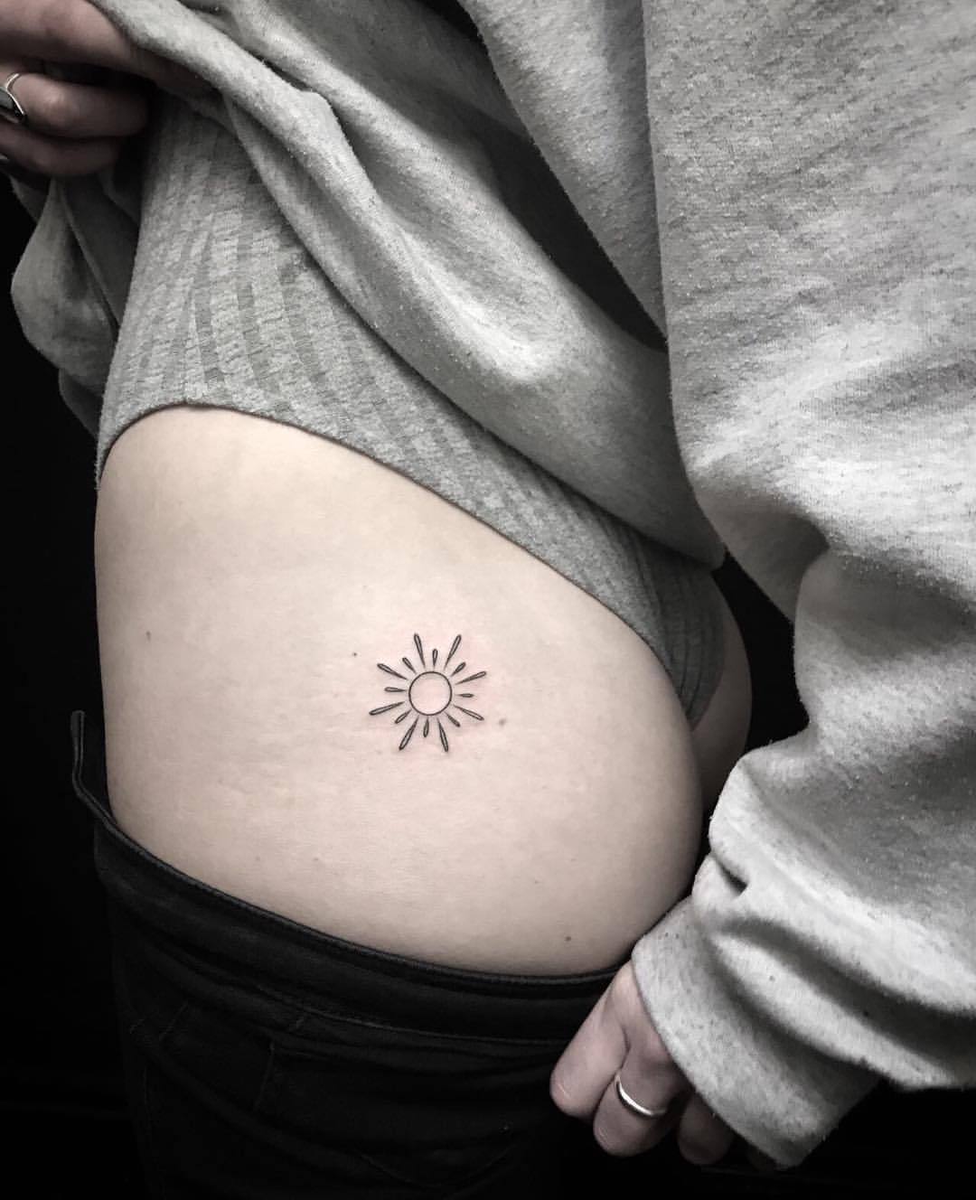 Amazing And Simple Sun Tattoo Design Ideas