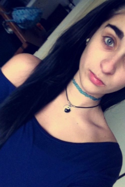 xxsweetcharlottexx:I don’t know why I’m looking so weird