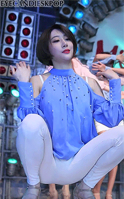 eyecandieskpop: eyecandieskpop: BP Rania Hyemi Fancam 1 Fancam 2  lol Pharkil’s fancam got 1mi