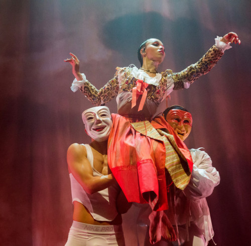 FKA Twigs performing at the Park Avenue Armory