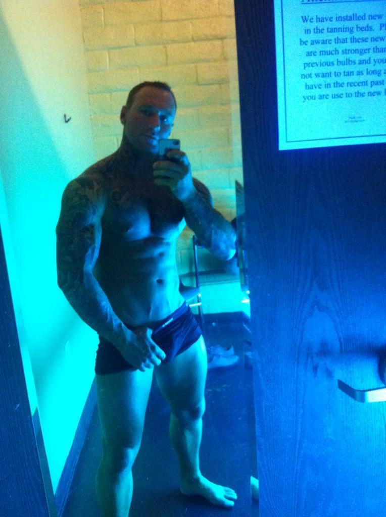 colungafrank:  Dylan James twitter pics
