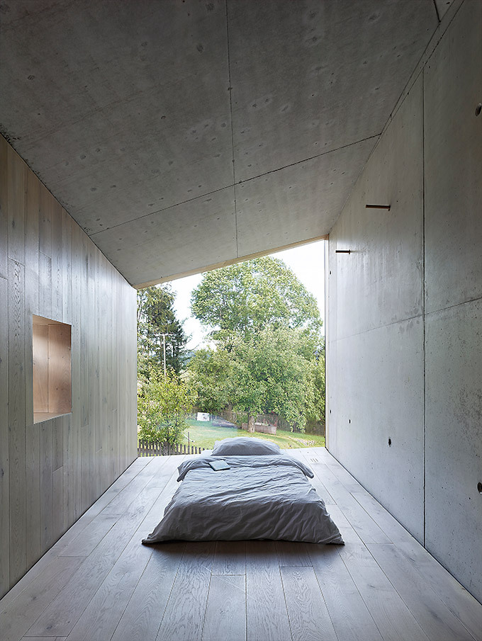 subtilitas:  Manfred Lux - Architect’s own home, Schlipsheim 2014. Photos &copy;