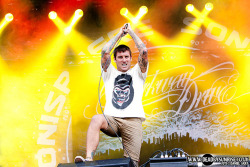 xthehillshaveyesx:  Winston McCall (Parkway Drive) 