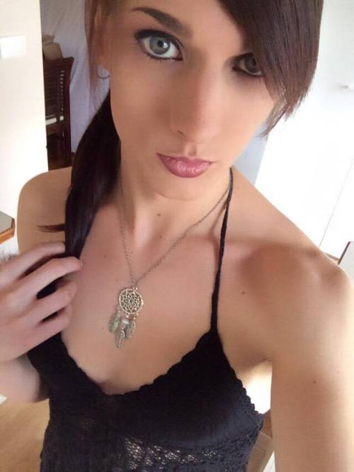 naughtychef6969:  Those Eyes 😘Natural Beauty 😘  You look awesome