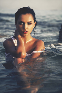 wearevanity:  Aleksandra in the water | @ 