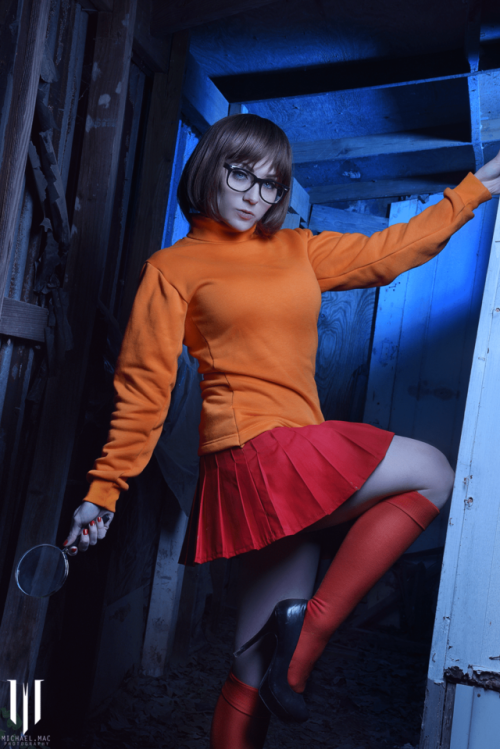 velmacosluv:  Velma by Jennifer Van DamselPhotos by Michael Mac Photography