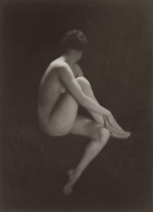 henk-heijmans:  Untitled, ca. 1927 - by Mario von Bucovich (1884 - 1947), Austrian/Hungarian