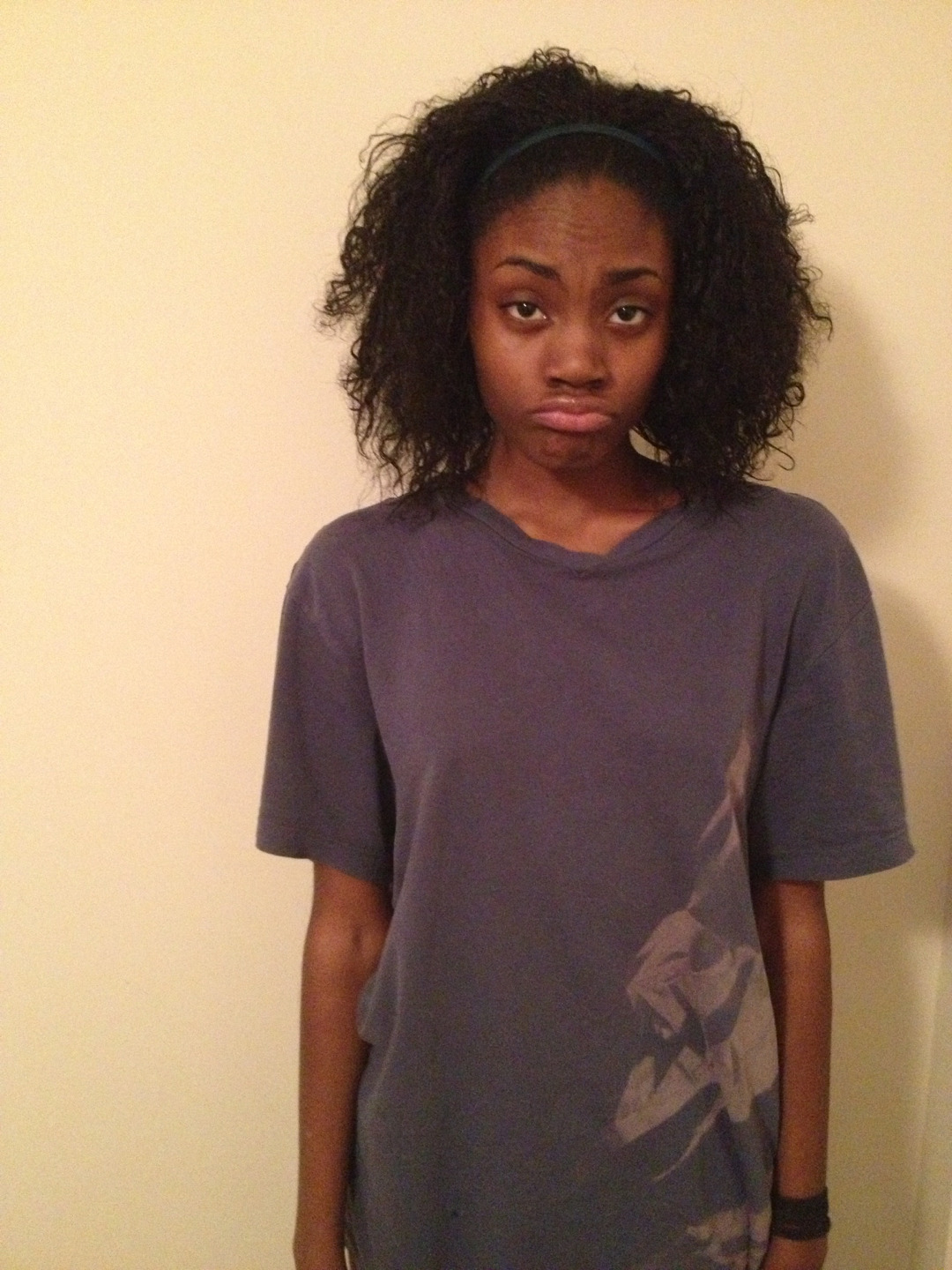 precious-curls:  br-ittany.tumblr.com  Smile beautiful