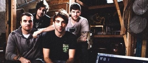 partywiththxdxvil:This is probably my favourite all time low photo shoot ever