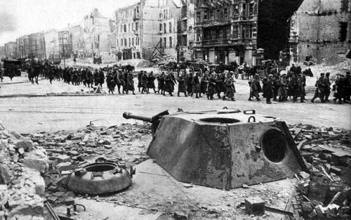 enrique262: enrique262: Panther turrets used a fixed artillery positions during the battle of Berlin