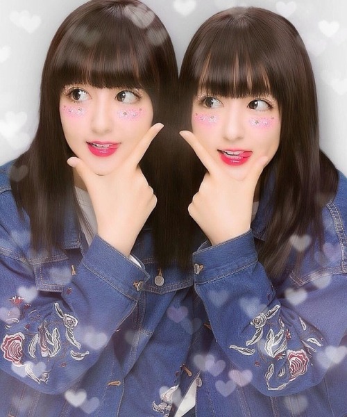 sarashi-misemonogoya:りかりこめちゃくち人気の双子モデル！！！まんこ晒してたの？？！