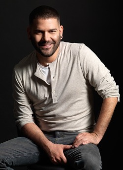 thisblogisfetch:Guillermo Diaz