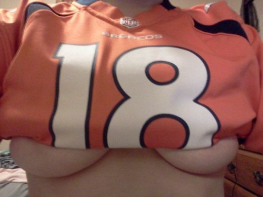 Dos Titties
