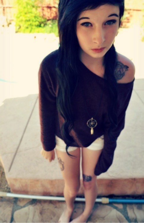 sweetcuties:  Follow me for more Cuties :)