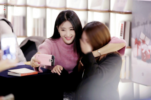 nine9memories:HYUNA | 16.12.11 Sweet Remedy Fansign Event© MARVELOUS MOMENT // do not edit 