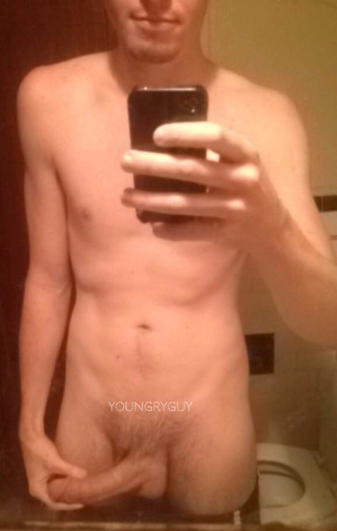 youngryguy:  Pics submitted by Simon from South Carolina. What a big cock!! Thanks for the submission! Add me on kik and send me your pics: OU_boy. Follow Youngry 