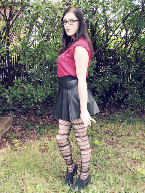 claralove89:  Another set in these gorgeous tights! And a leather skirt, because why not? I really need a new leather skirt though, this one was cheap and isn’t that great. In other news, I cut my hair! It might take a while to show you though, I’ve