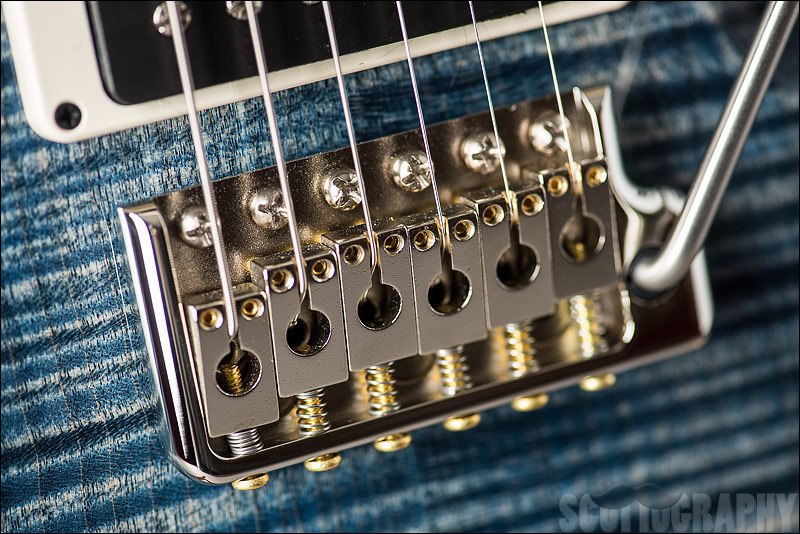 thedailygit:  PRS Custom 24, Faded Whale Bluesee more guitars at Lauzon Music, www.lauzonmusic.comall