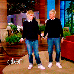 suicideblonde:  teatralka:  Kate McKinnon Takes Over for Ellen (x)  DID YOU KNOW
