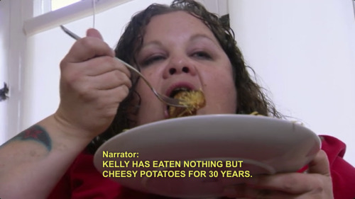 blobfossy:  thegang-bangtheory:  living the dream  I watched this episode they had like a truck full of potatoes and dumped them down a hill and said that’s how many potatoes you consume in a year and she cried and then ran inside and ate more cheesy