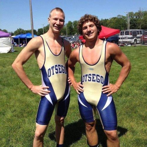 wrestlerboy113:  allofthelycra:  Follow me for more hot guys in lycra, spandex, and other sports gear  Hot wrestlers 